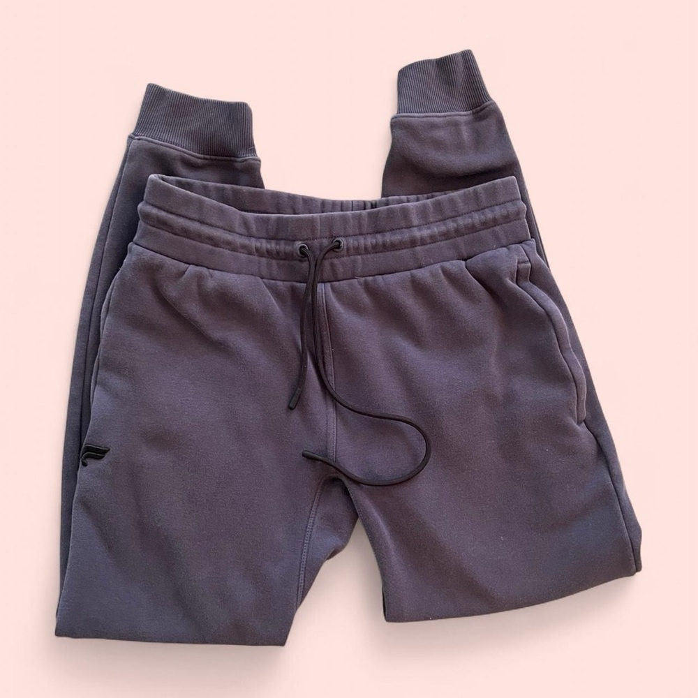 Fabletics navy blue jogger sweatpants
